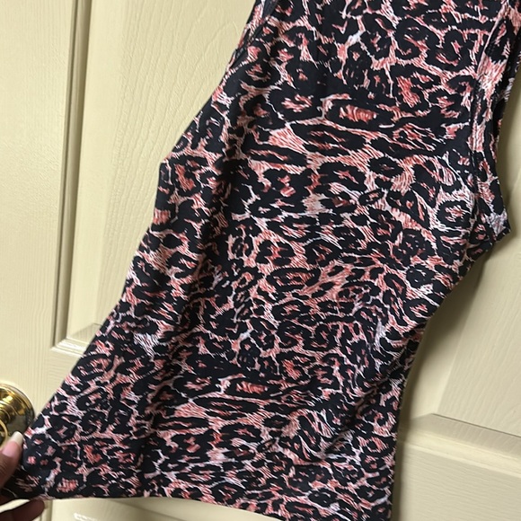 CBR Exclusive Selection women sleeveless animal print stretch top - Picture 9 of 10